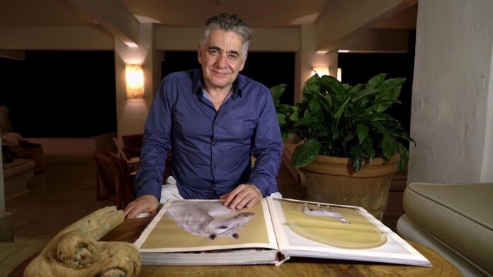 Los ecólogos Ceballos y Dirzo ganan el Premio Fronteras del Conocimiento en Ecología y Biología del BBVA Los ecológos mexicanos Gerardo Ceballos y Rodolfo Dirzo han sido galardonados hoy con el Premio Fundación BBVA Fronteras del Conocimiento en la categoría de Ecología y Biología de la Conservación, por su trabajo al documentar y cuantificar la magnitud de la conocida como Sexta Gran Extinción.