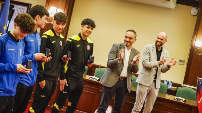 ENTREGA MEDALLAS EQUIPO FUTBOL SALA_36