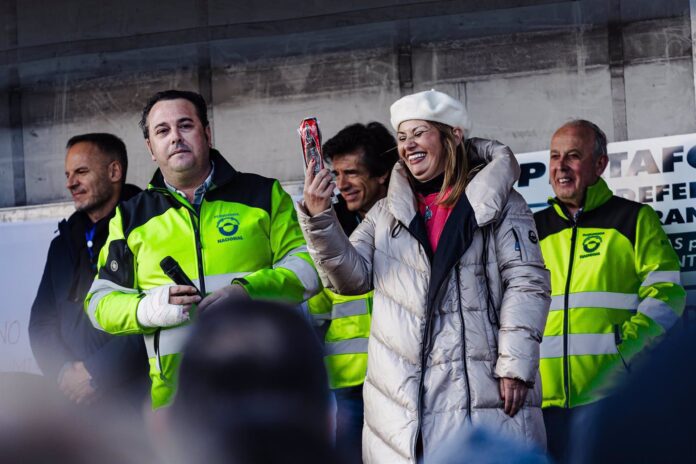 líder de la Plataforma 6F