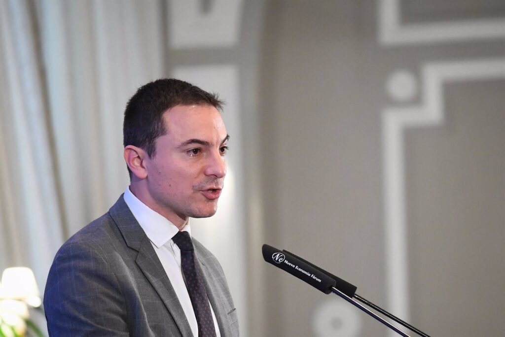 dimisiones por asesinato de guardias civiles