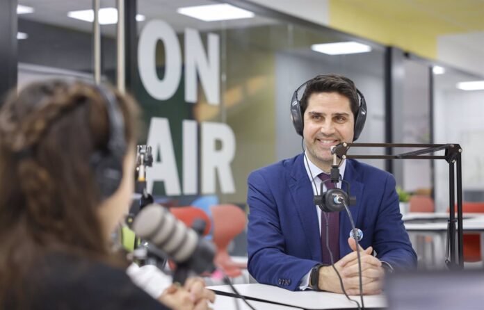 red de radios escolares