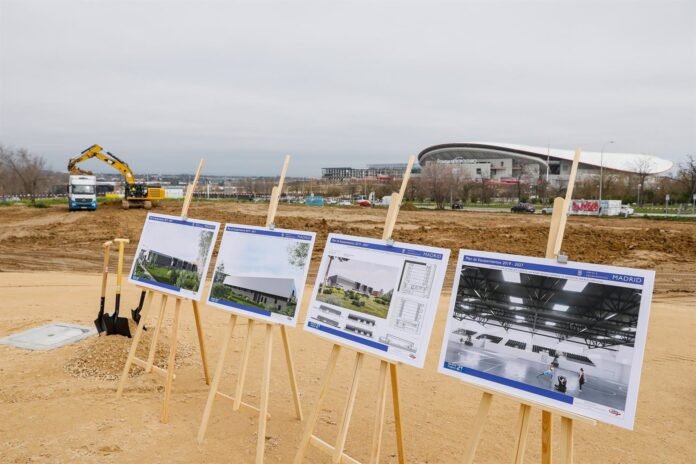 pabellón polideportivo las rosas