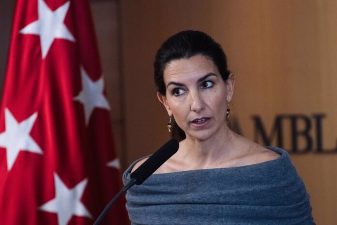 AM.- Vox acusa al PP de iniciar una