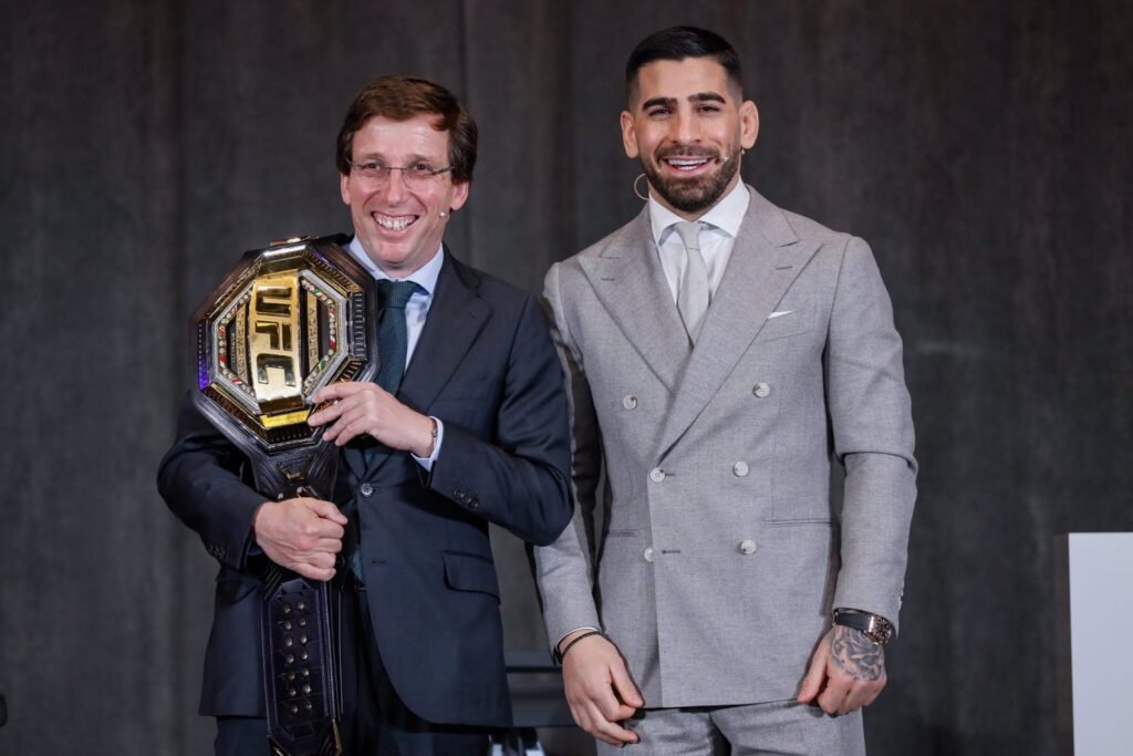 Almeida recibe a Topuria