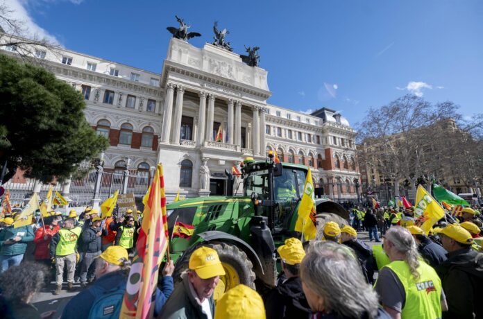 Agricultores toman las calles de Madrid