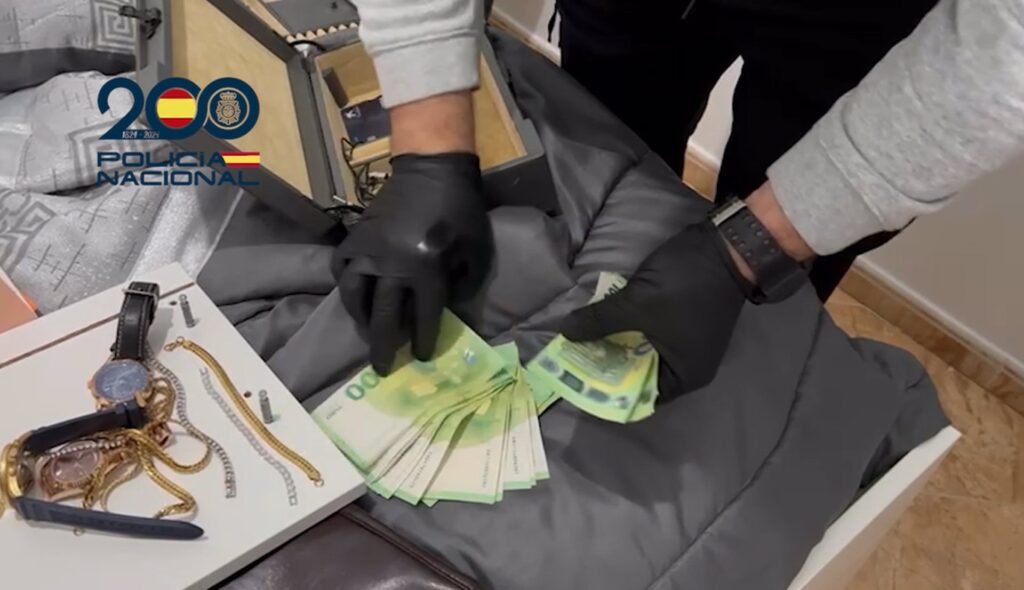 Desarticulada una banda que robó en chalés de futbolistas como Falcao y Rodrigo