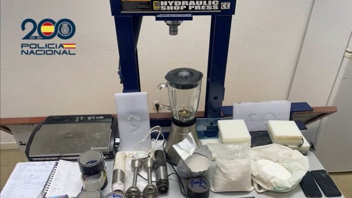 Sucesos.- Detenido un conductor que circulaba en una furgoneta con MDMA y ketamina por Puente de Vallecas