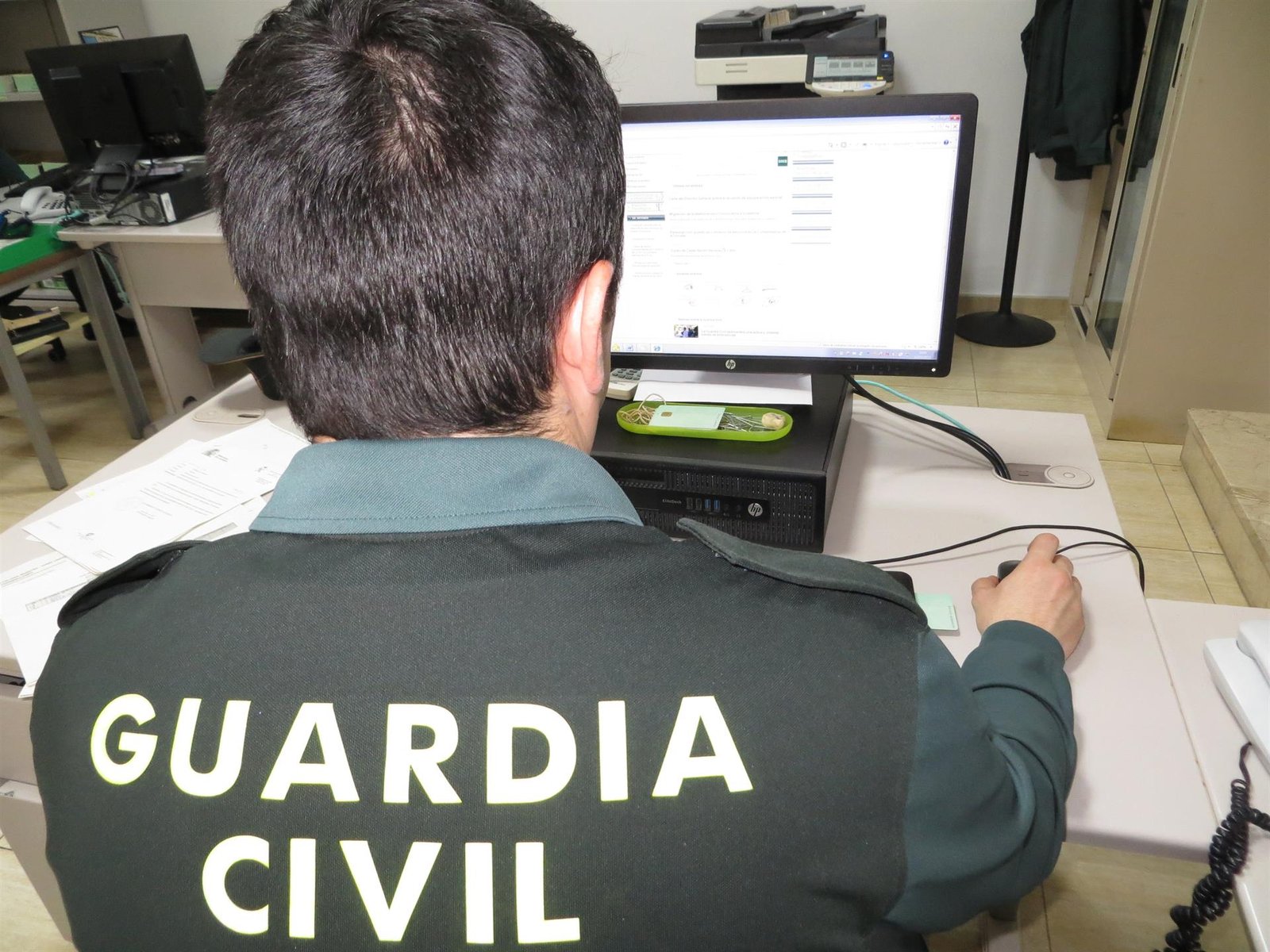 Detenidos los presuntos autores de seis robos con fuerza en bares y locales de Arganda