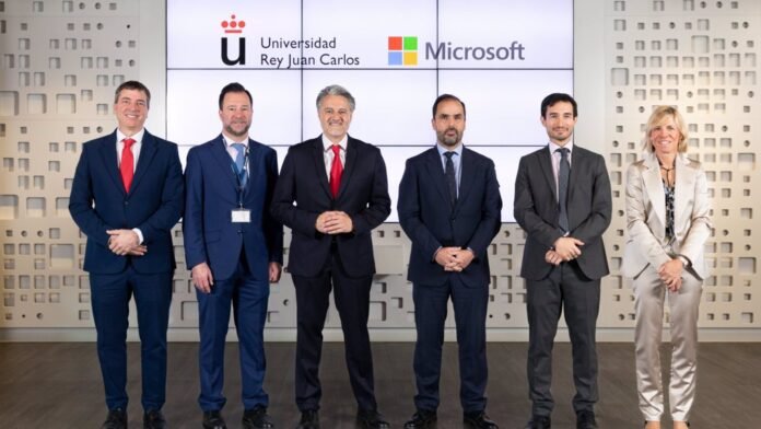 Universidad Rey Juan Carlos y Microsoft Universidad Rey Juan Carlos y Microsoft