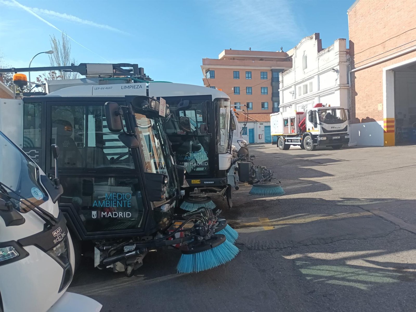 Un 'espía' con inteligencia artificial detecta en Madrid residuos fuera del contenedor y avisa a servicios de limpieza