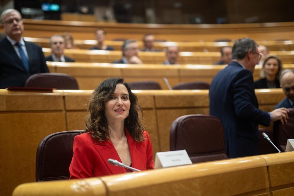 Ayuso rechaza el "golpe" contra unidad nacional "programado y por etapas" y avisa: "La amnistía nos rompe a todos"