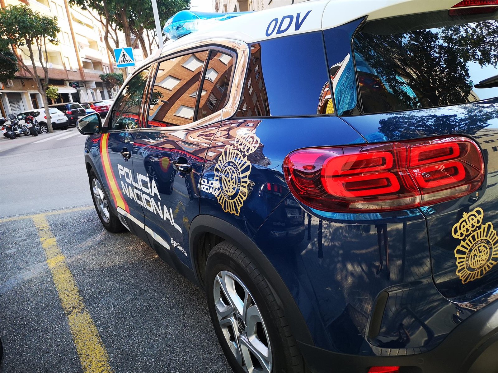 Una fiesta de cumpleaños en la calle deja cuatro detenidos y varios policías lesionados en Puente de Vallecas