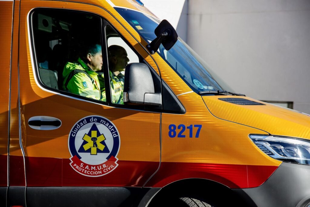 Muere un rider de 29 años al ser atropellado por un taxi en Avenida Ciudad de Barcelona