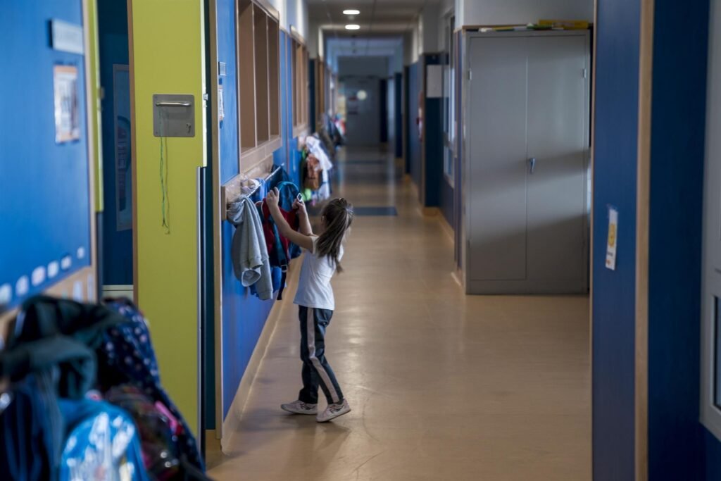 El 90% de los colegios concertados de mayor tamaño de España cobran cuotas "ilegales