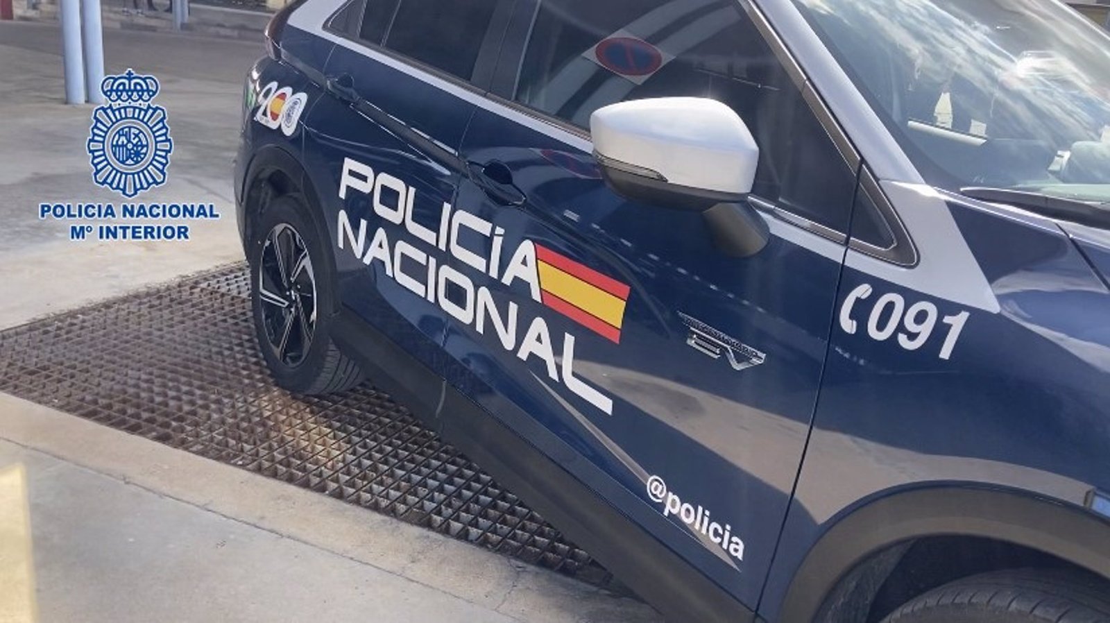 Detenido un hombre que dejó solos a dos niños de 3 y 4 años a su cargo para ir a comprarse un coche