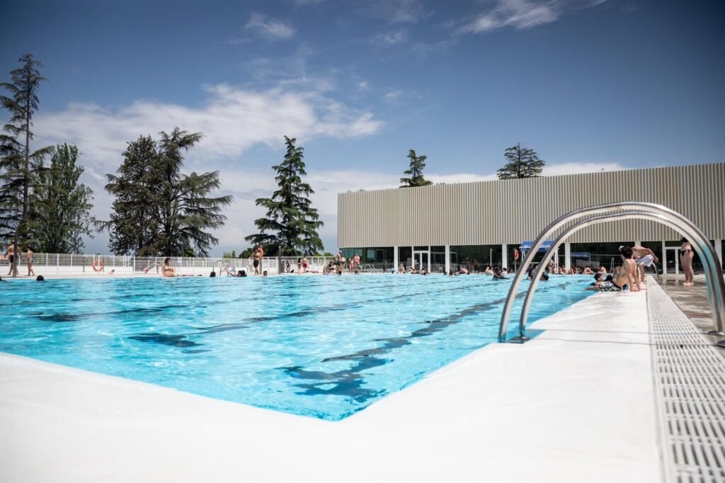 cierre piscina peñuelas