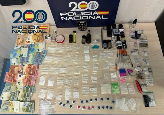 Detenidos siete individuos por delitos contra la salud pública en una sauna de Centro