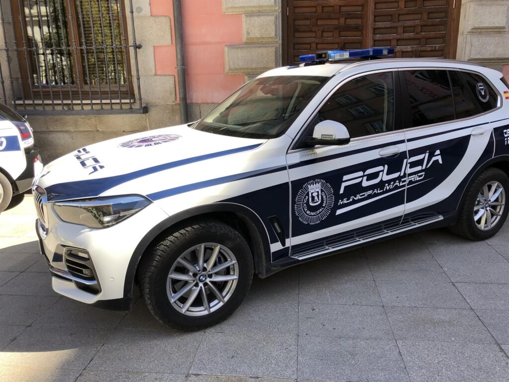 Detenida en una persecución en Carabanchel tras embestir a coches de Policía e intentar atropellar a un agente