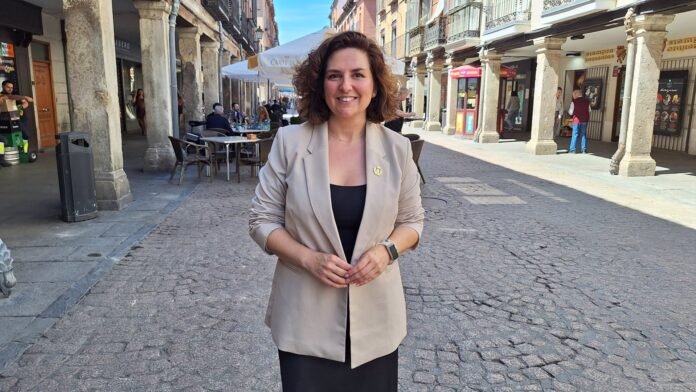 El plazo para participar en el concurso de iluminación de escaparates del centro histórico finaliza mañana