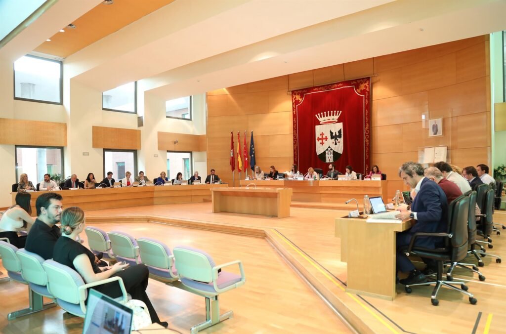 El Pleno apuesta por más oferta de vivienda y rechaza la limitación de precios