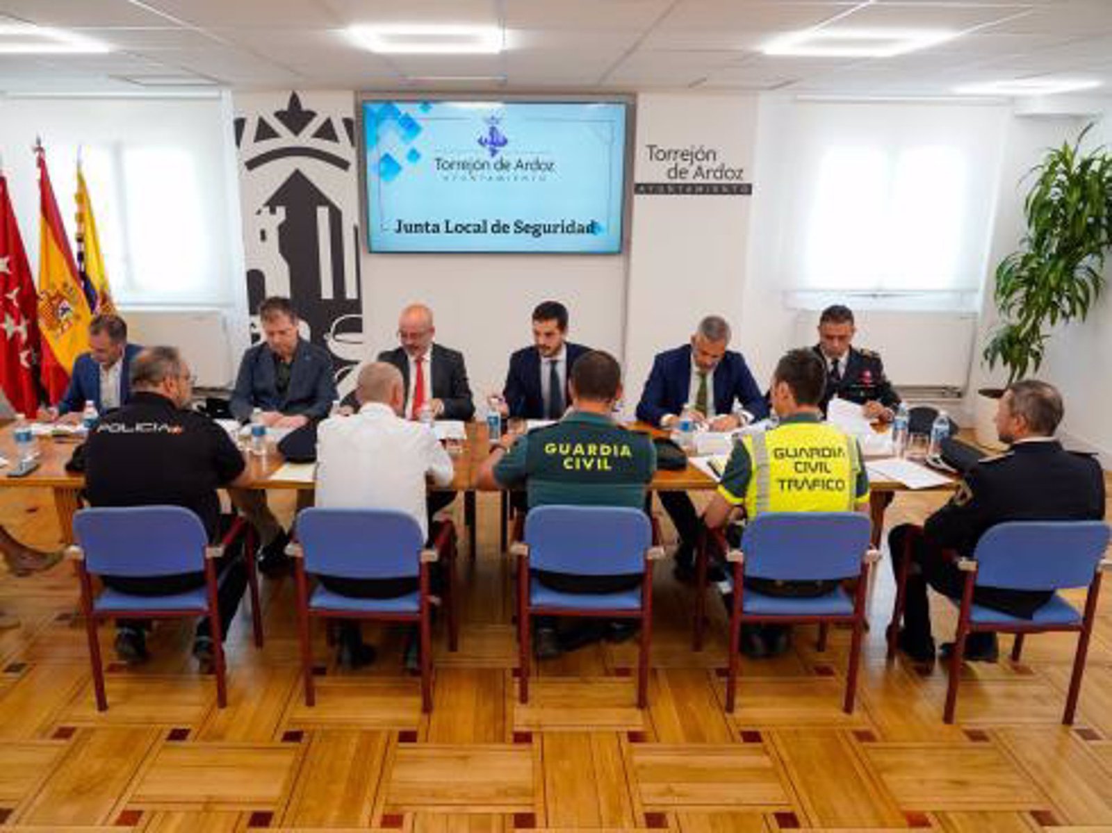 Alcalde y delegado del Gobierno de Torrejón alaban los datos de seguridad tras el descenso de la delincuencia este año