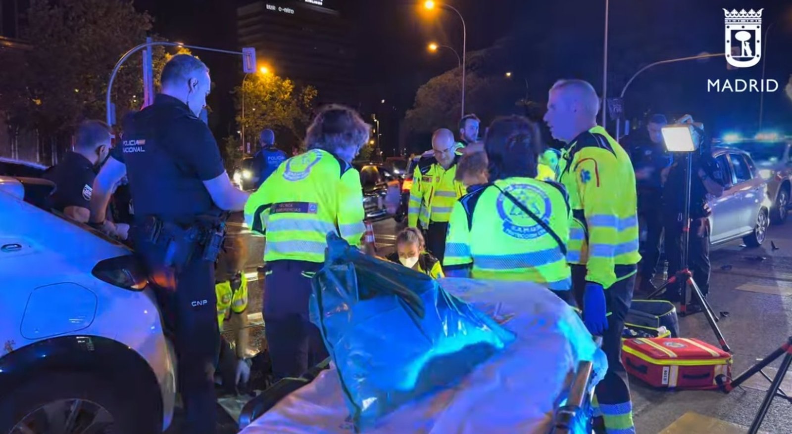 Herido muy grave un hombre de 29 años tras ser atropellado por varios vehículos en el Paseo de la Castellana