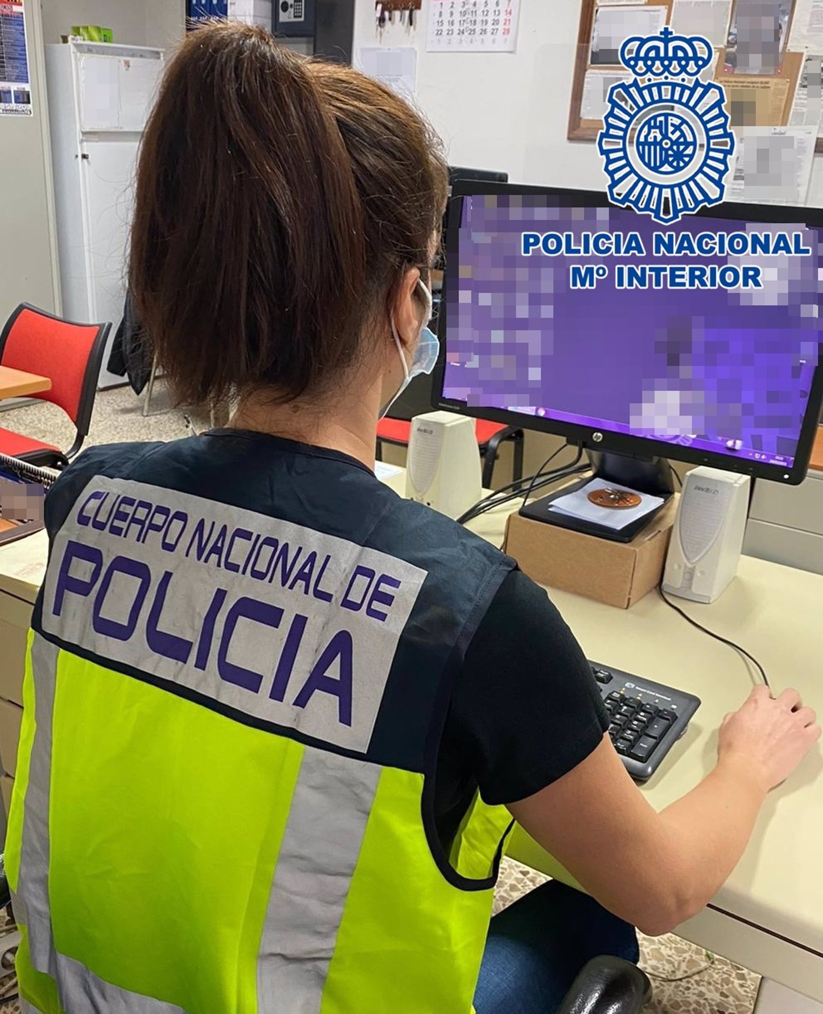 Detenidos cinco individuos por la posesión de más de 1.300 archivos de pornografía infantil