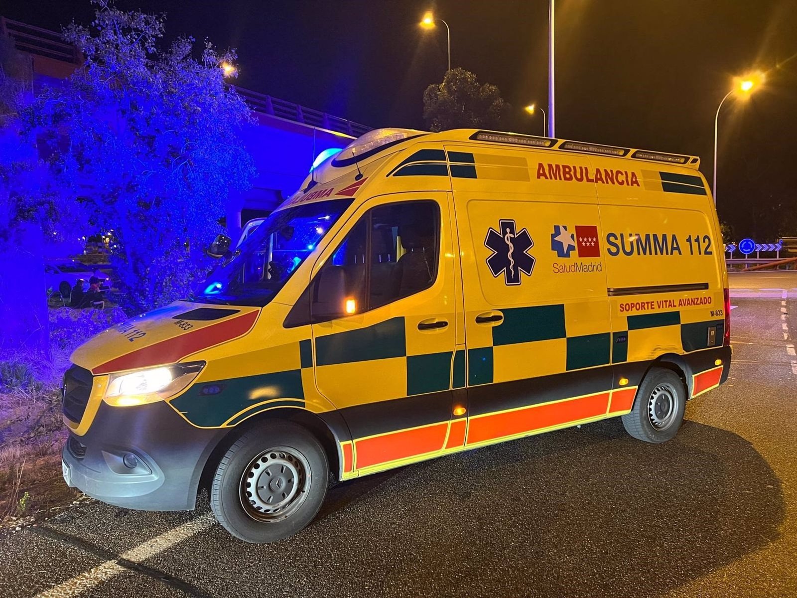 Catorce personas atendidas por inhalación de humo en un incendio en una vivienda de Alcobendas