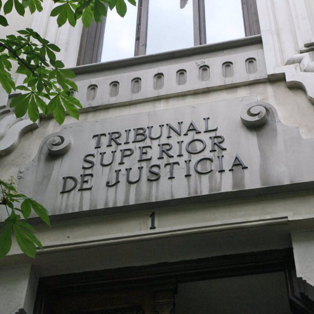 querella del novio de Ayuso