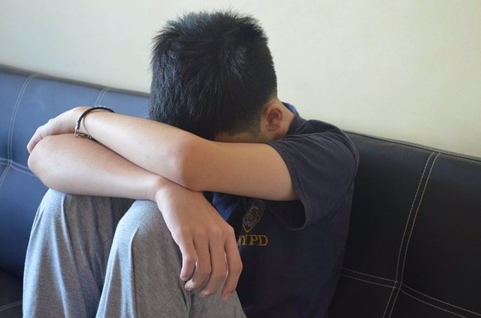 Los suicidios registraron máximo histórico en 2023 en la Comunidad con 406 casos, tercera causa de muerte externa