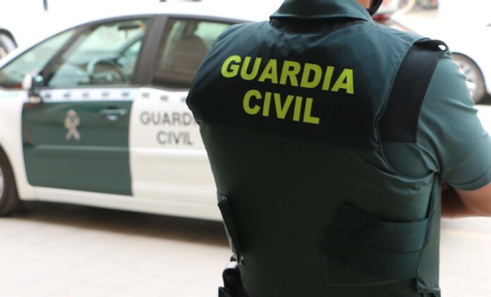 La Guardia Civil detiene a 8 personas y recupera un centenar de móviles en el festival Summer Story de Arganda