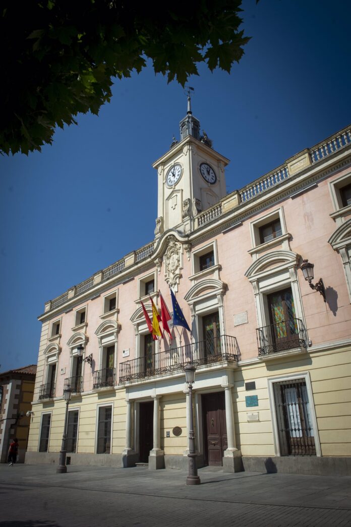 Trabajos de peatonalización y para implantar la 2ª fase de la ZBE en el casco histórico continúan este martes