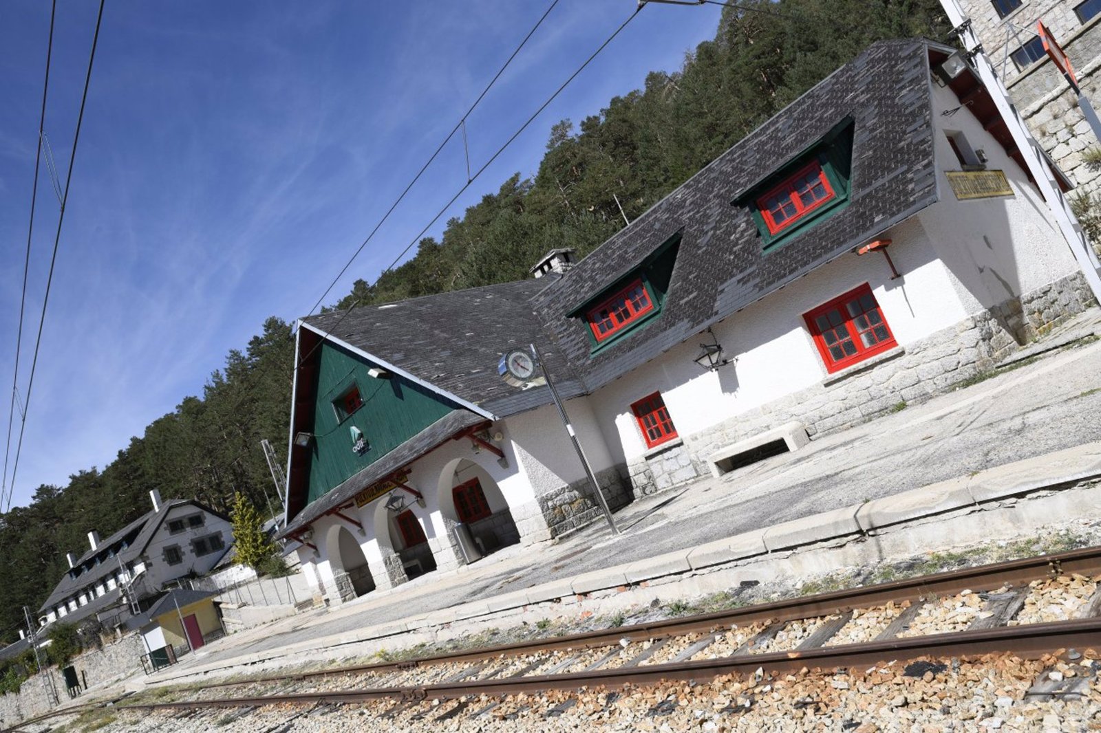 Adif avanza en las obras de renovación integral de la línea Cercedilla-Cotos