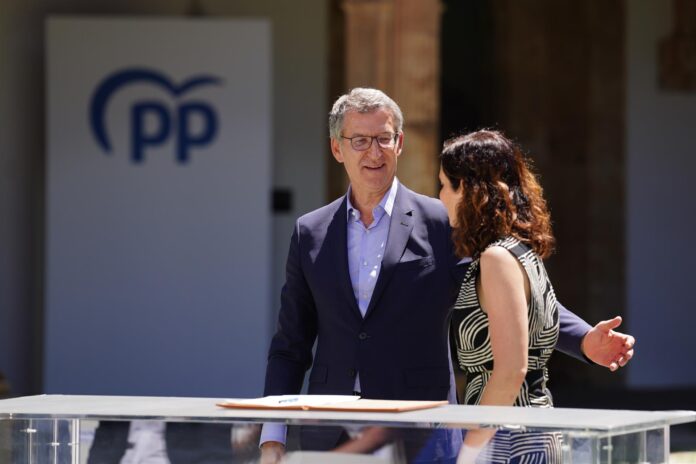 Universitarios rechazan la EBAU común del PP y avisan de que puede generar un Universitarios rechazan la EBAU común del PP y avisan de que puede generar un