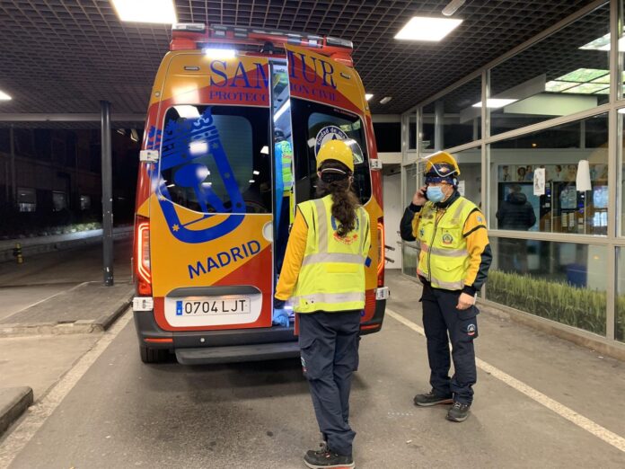 La Policía busca a un joven que rocío con líquido inflamable a tres personas en Entrevías