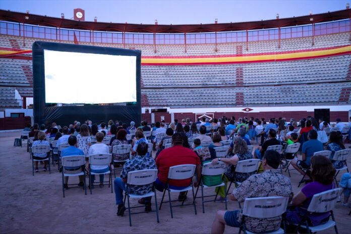 La Plaza de Toros de Colmenar se convierte en un cine al aire libre con 5 proyecciones en julio y agosto