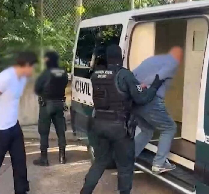Sucesos.- Detenidas cinco personas por el intento de secuestro de dos ciudadanos en Majadahonda Detenidas cinco personas por el intento de secuestro de dos ciudadanos en Majadahonda