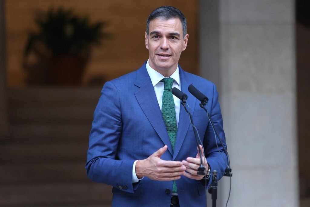 Sánchez avanza que la Conferencia de Presidentes será en Cantabria y el tema será la vivienda