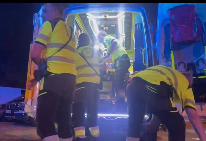 Herida una mujer al sufrir quemaduras en el 70% de su cuerpo en un incendio de un local de copas en Villaverde Herida una mujer al sufrir quemaduras en el 70% de su cuerpo en un incendio de un local de copas en Villaverde