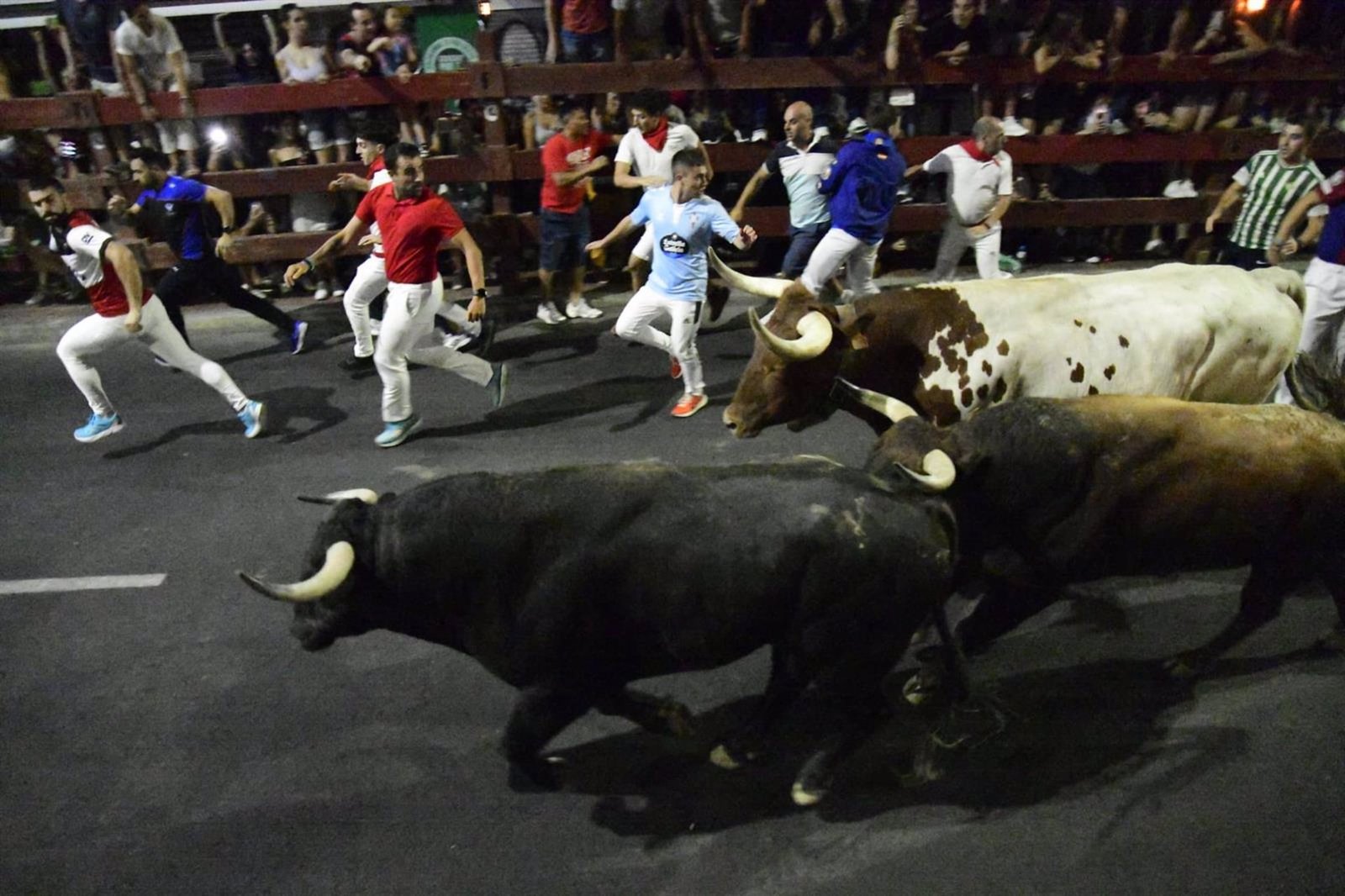 9 heridos por contusiones leves en el encierro nocturno de las fiestas de 'Sanse'