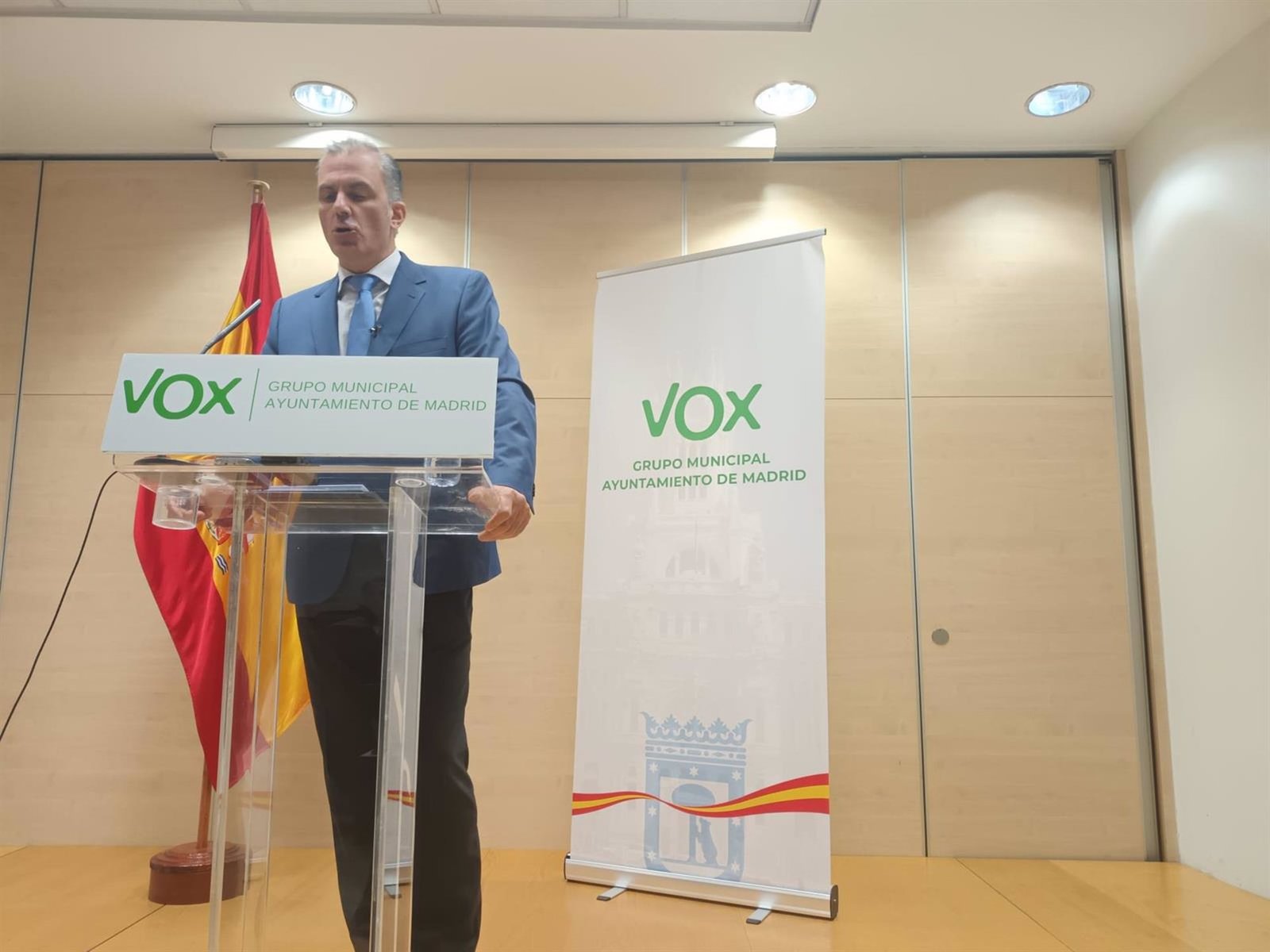 Ortega Smith insinúa que Almeida podría "tener pactado" el PSOE de Sánchez la reforma de la Ley de Capitalidad