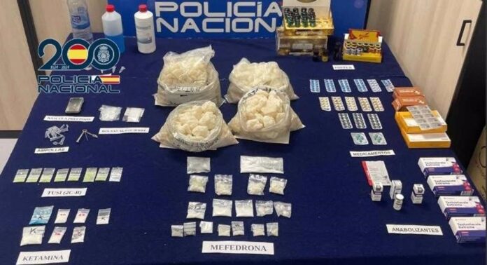 Desmantelado un nuevo narcopiso en Chueca donde un hombre ya detenido vendía varios tipos de drogas