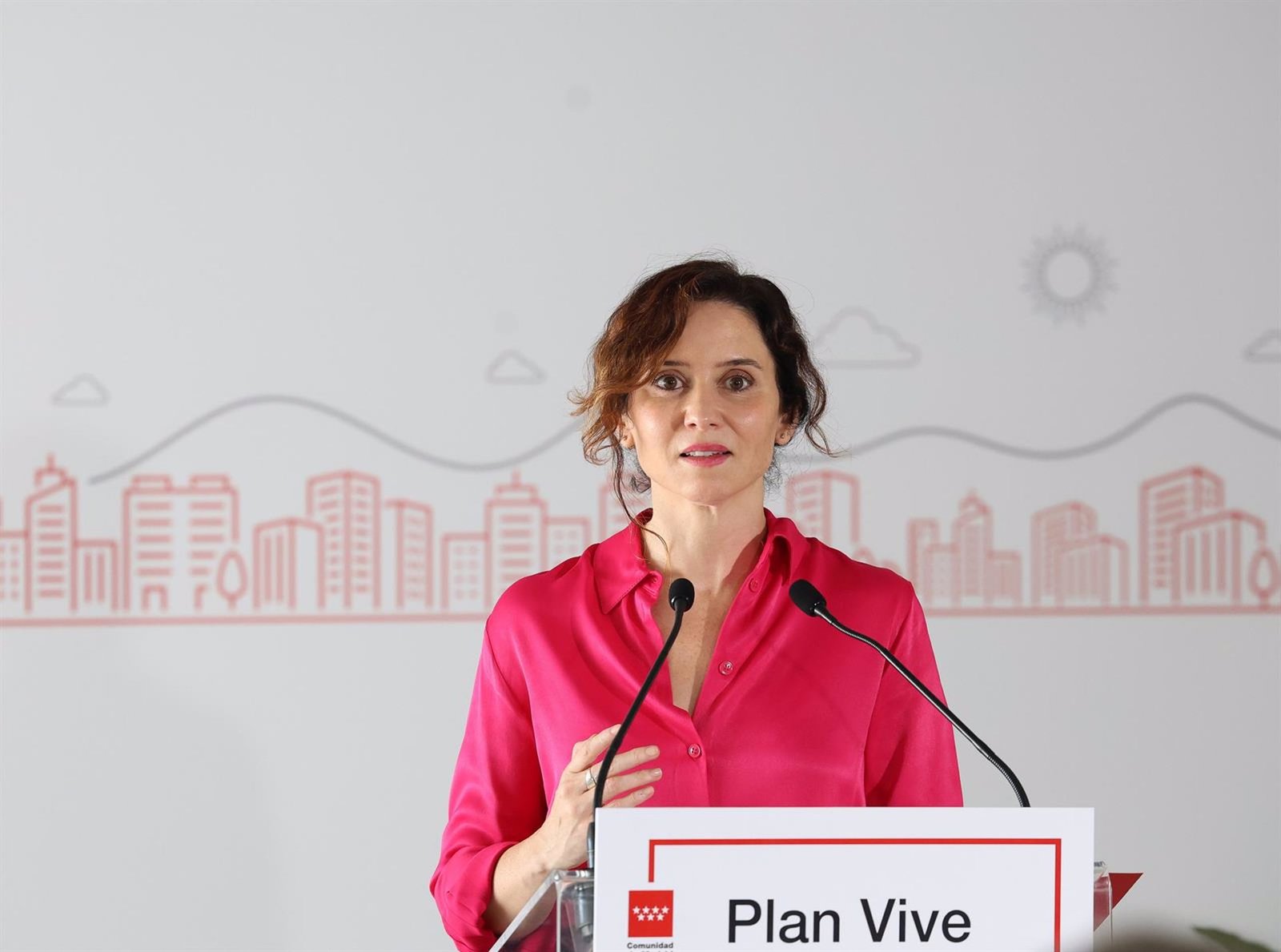 Ayuso insiste en que "mientras pueda" no aplicará la Ley de Vivienda estatal: "Es una barbaridad"