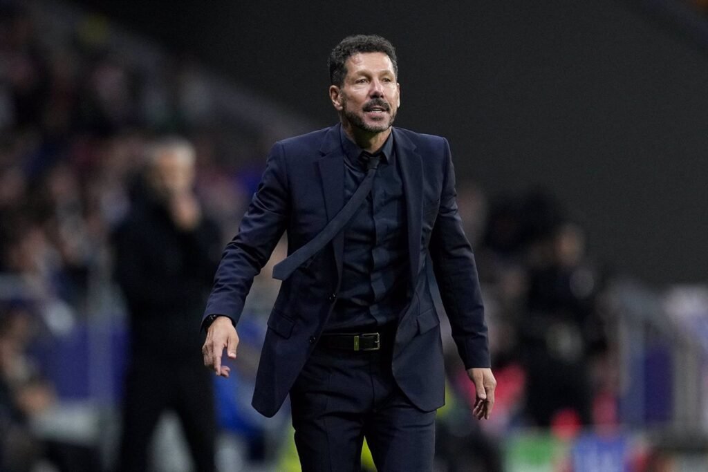 Simeone y el cierre del 'Fondo Sur': "Es una gran oportunidad para crecer como club"