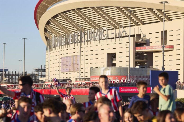 Roban diverso material del Foro de Cerrajería de Seguridad en el Estadio Metropolitano