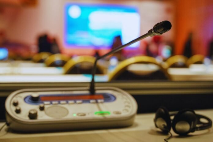 servicio de traducción simultánea - IP