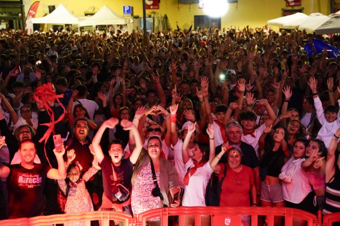 Conciertos noche plaza