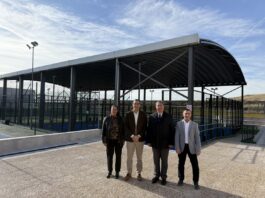 La Comunidad de Madrid construye cuatro pistas de pádel cubiertas y mejora la carretera principal de acceso a Ajalvir Nuevas pistas de pádel cubiertas en Ajalvir