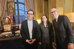España y Francia concluyen el Foro Económico con el compromiso de reforzar la cooperación bilateral mediante un diálogo regular de alto nivel