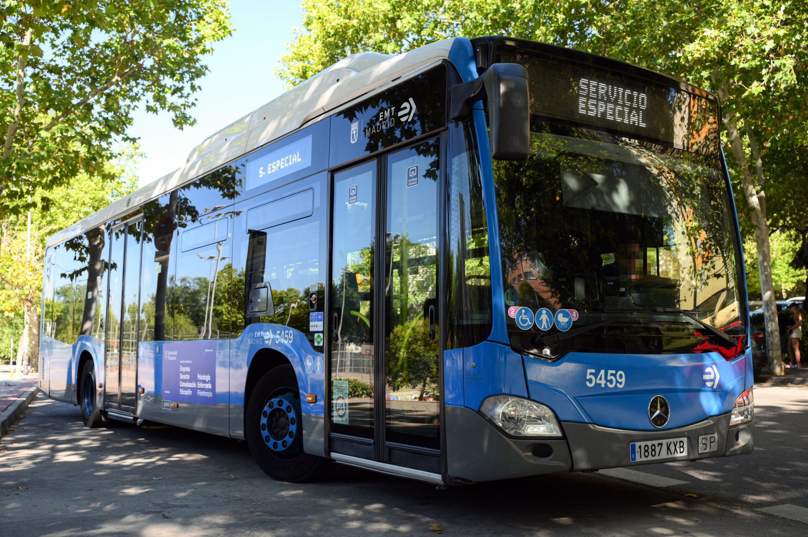 EMT Madrid fleta autobuses para conectar las estaciones de plaza de Castilla y Nuevos Ministerios
